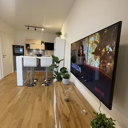 Apartment Luxurious And Stylish At Ber Airport Schoenefeld