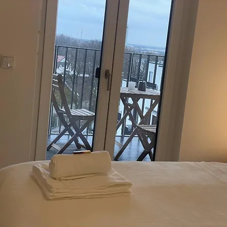 Luxurious And Stylish At Ber Airport Apartment Schoenefeld