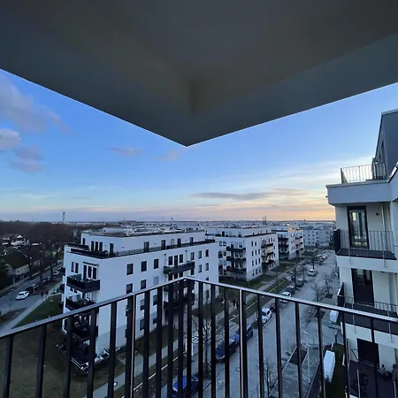 Luxurious And Stylish At Ber Airport * Шёнефельд